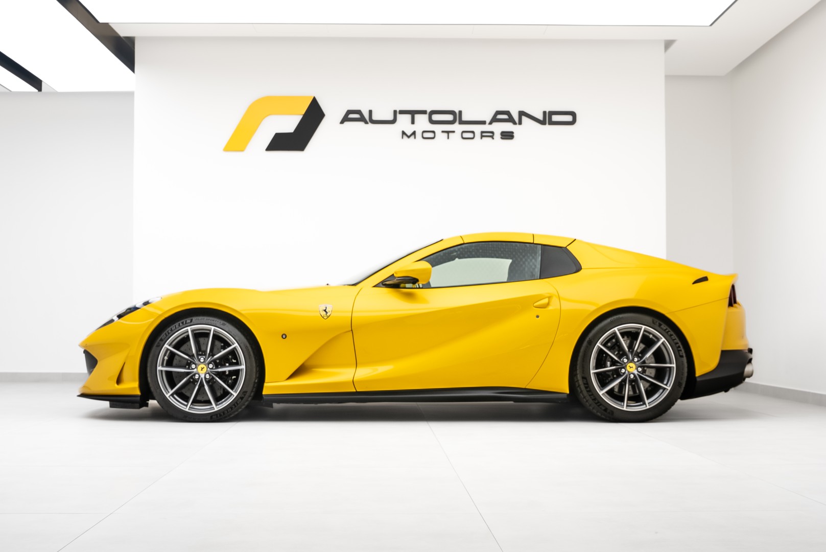 2023 FERRARI 812 GTS GCC